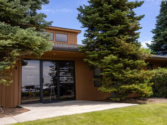The main entrance and exterior of Lally Chiropractic Clinic building in Yakima, WA.